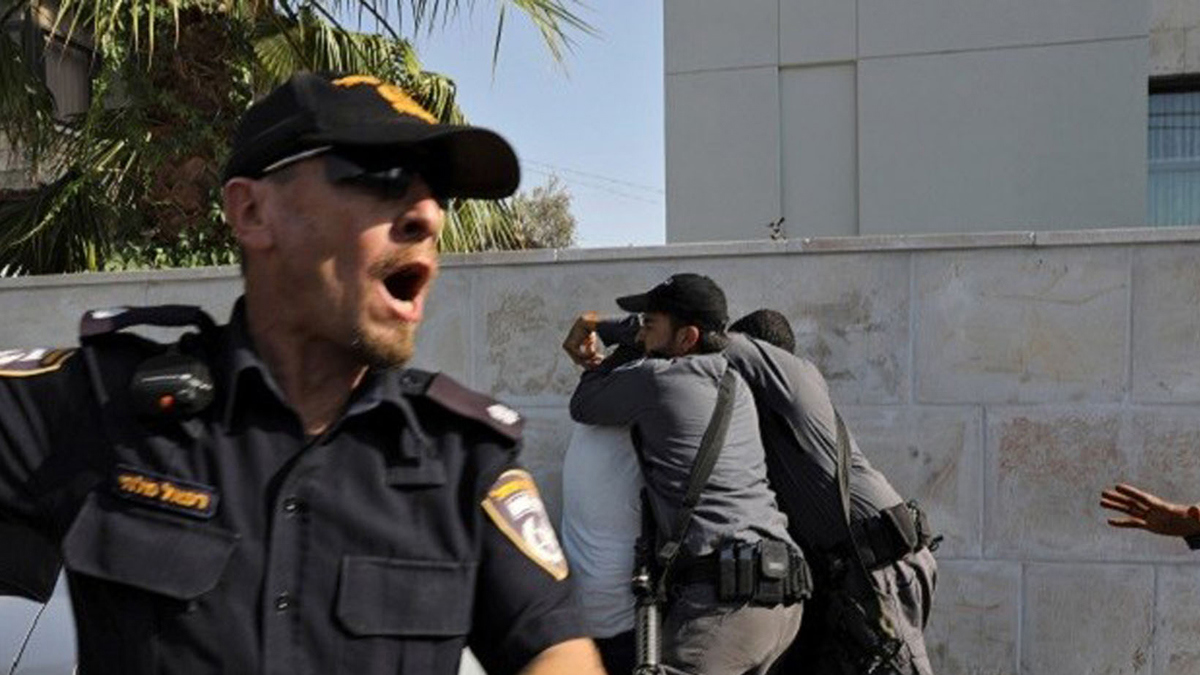 الشاباك الإسرائيلي يزعم اعتقال خلية قتلت مستوطنة قرب رام الله