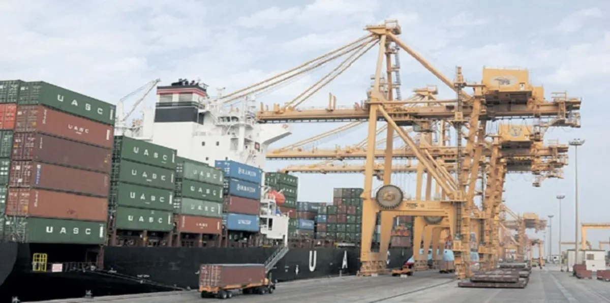 الصادرات السعودية غير البترولية تتراجع 16.6% في أكتوبر