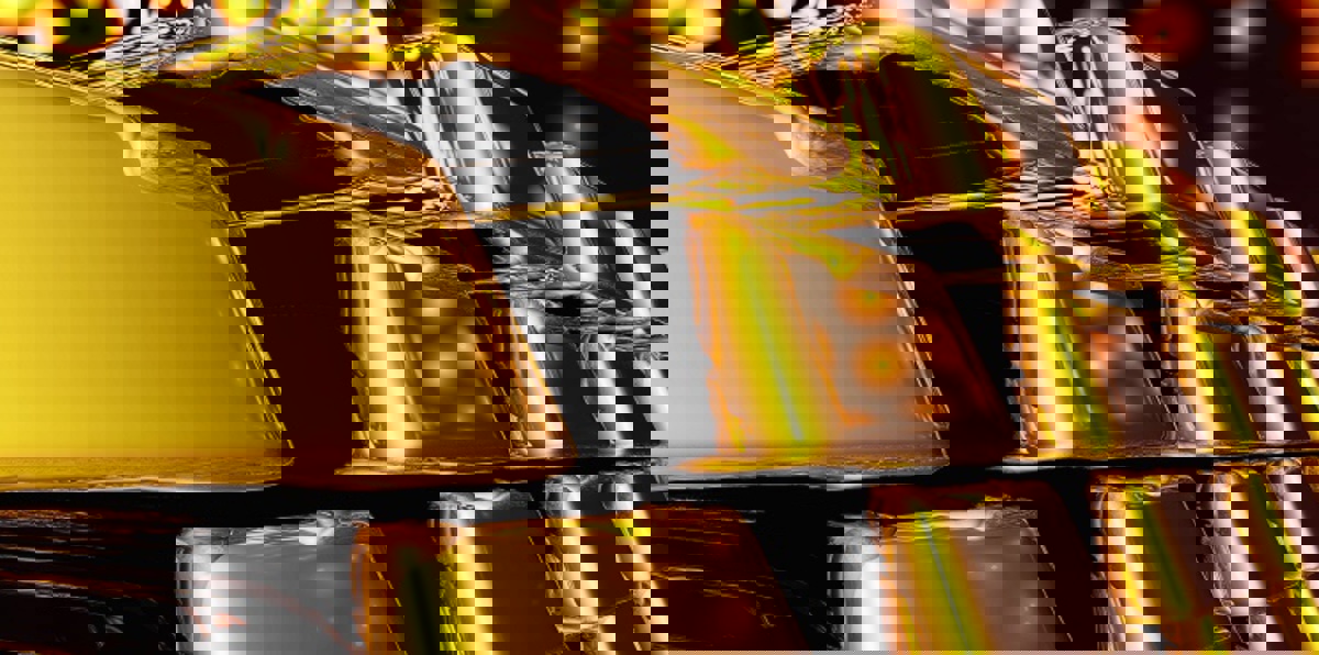 مع تراجع الدولار .. الذهب يرتفع