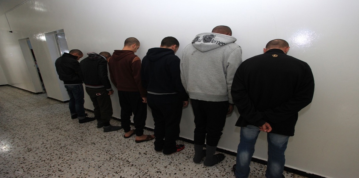 حذاء يقود للقبض على عصابة أردنية لسرقة الأحياء الراقية في مصر