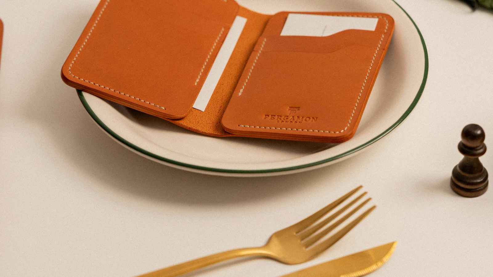 تعويض ضخم لعائلة اتهمت "زورًا" بالتهرب من دفع فاتورة مطعم