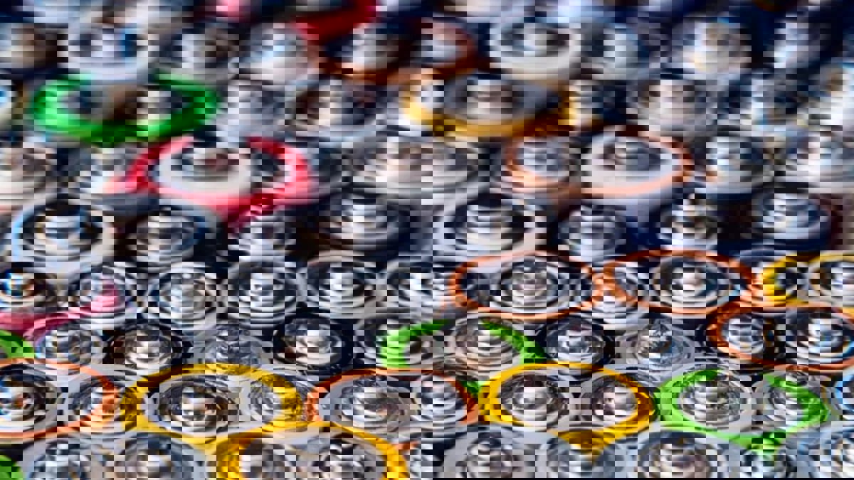 تطوير بطارية منخفضة التكلفة باستخدام الألومنيوم والكبريت