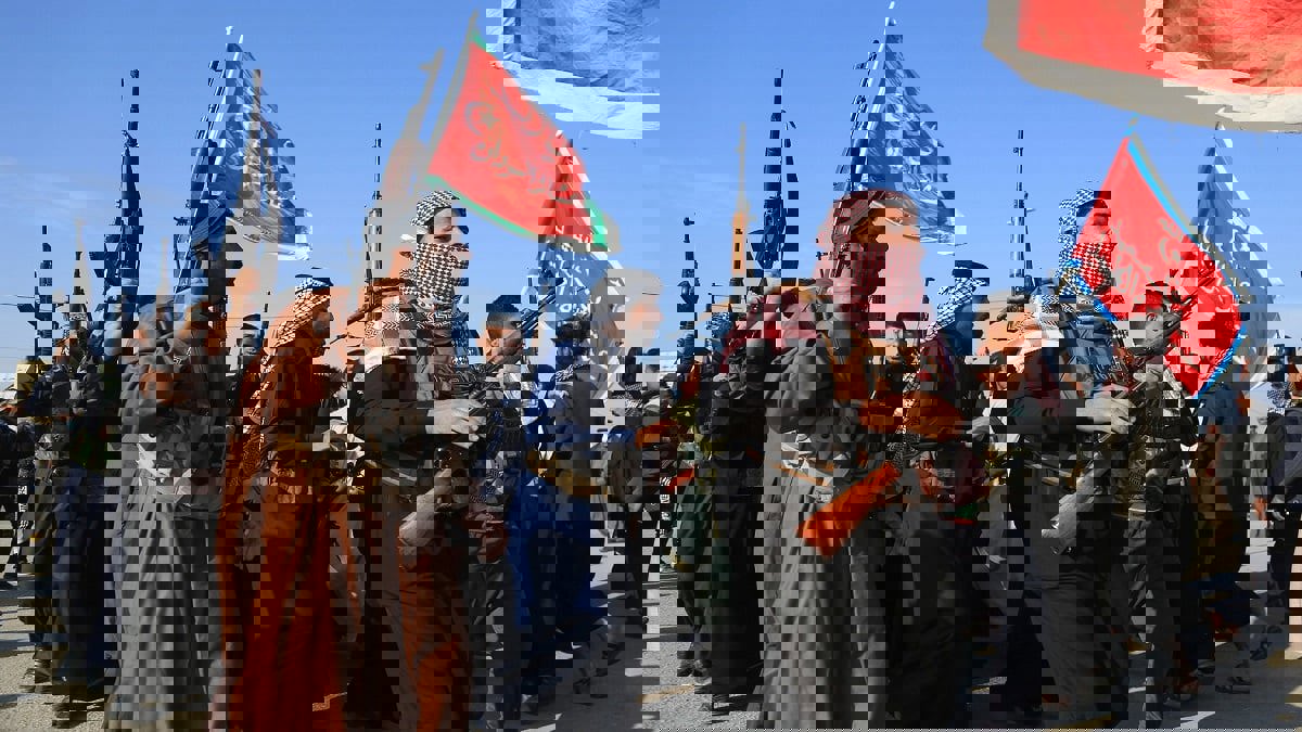 العراق.. أحزاب سياسية تحرك العشائر لمواجهة حملة نزع السلاح من الميليشيات