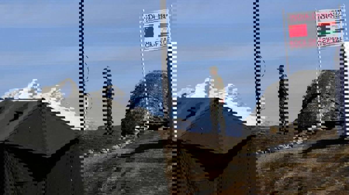 الهند تتهم الصين بحشد قوات على الحدود في انتهاك للاتفاقيات