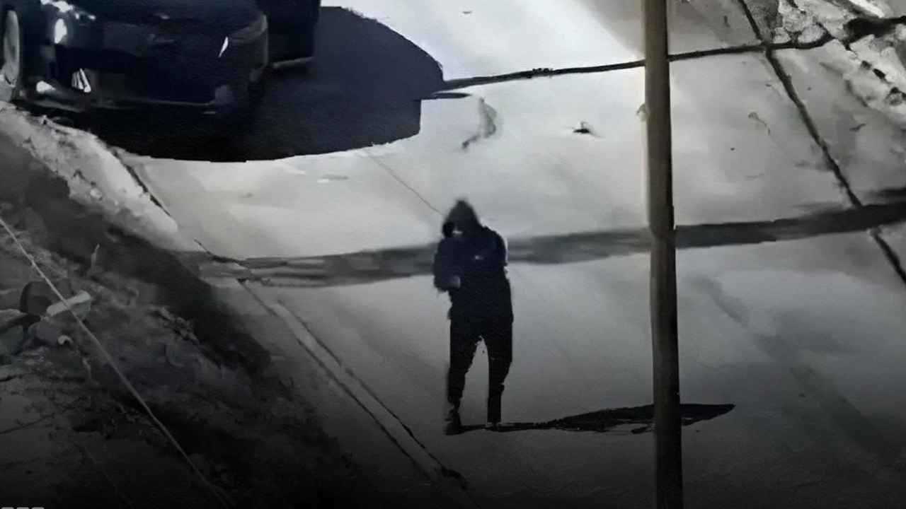 هل يشعل "المسلح الغامض" شرارة انهيار اتفاق وقف النار في غزة؟