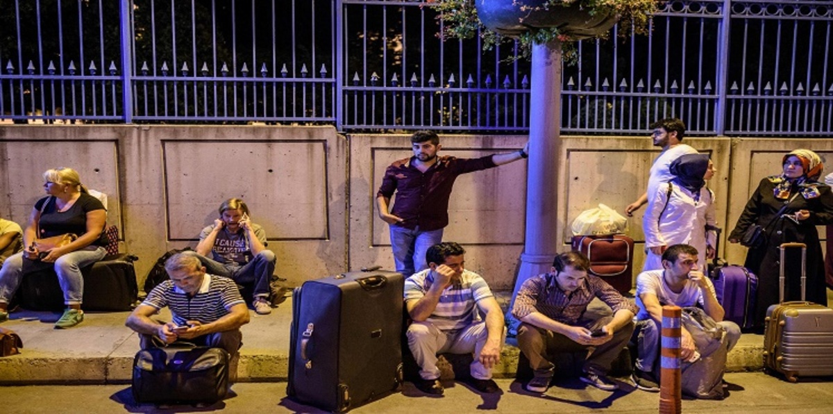 ما مصير الرحلات المُعلّقة إلى مطار أتاتورك عقب محاولة الانقلاب في تركيا؟