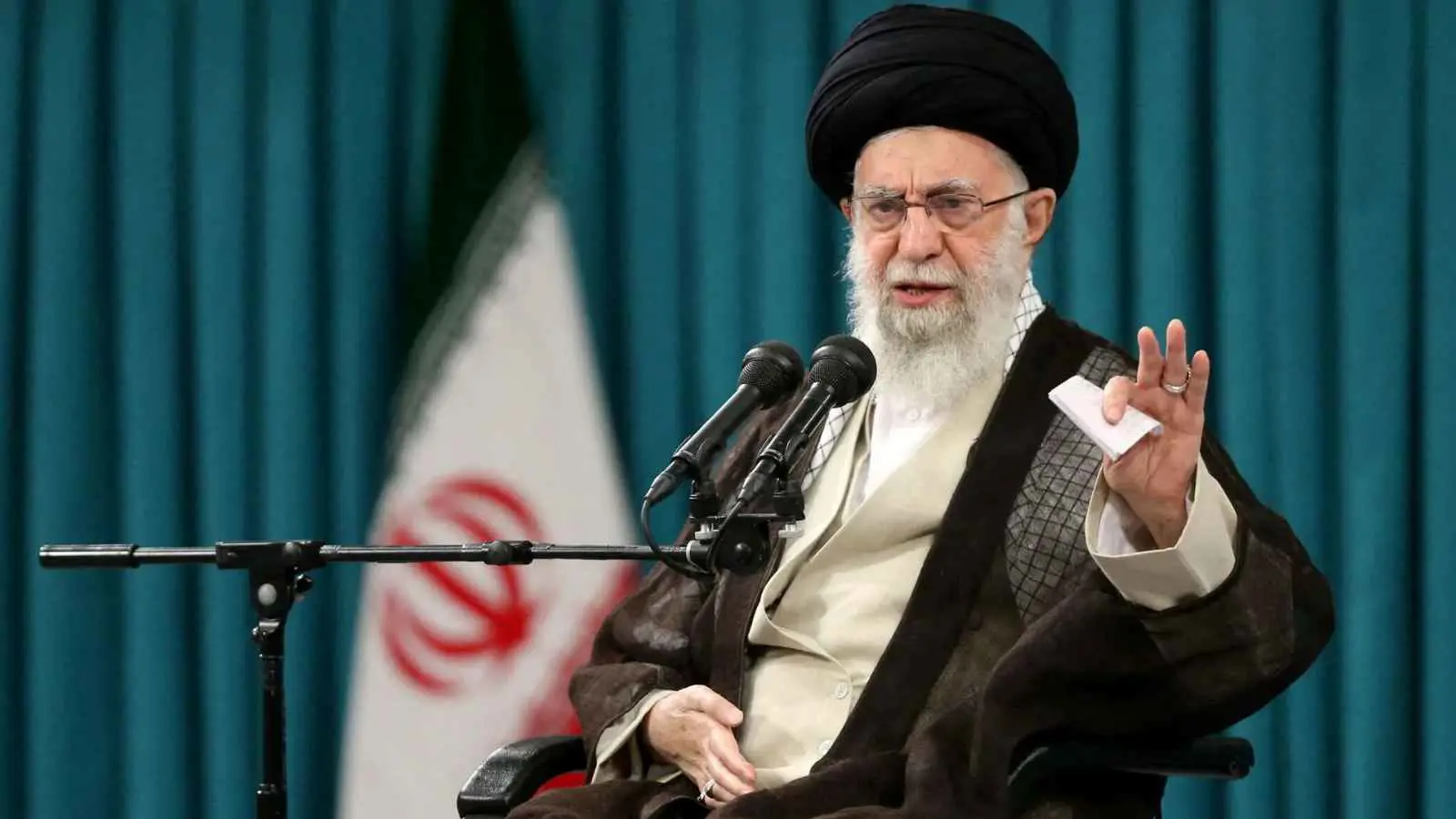 الموساد: المئات من "الحرس الثوري" تواصلوا معنا لإسقاط خامنئي