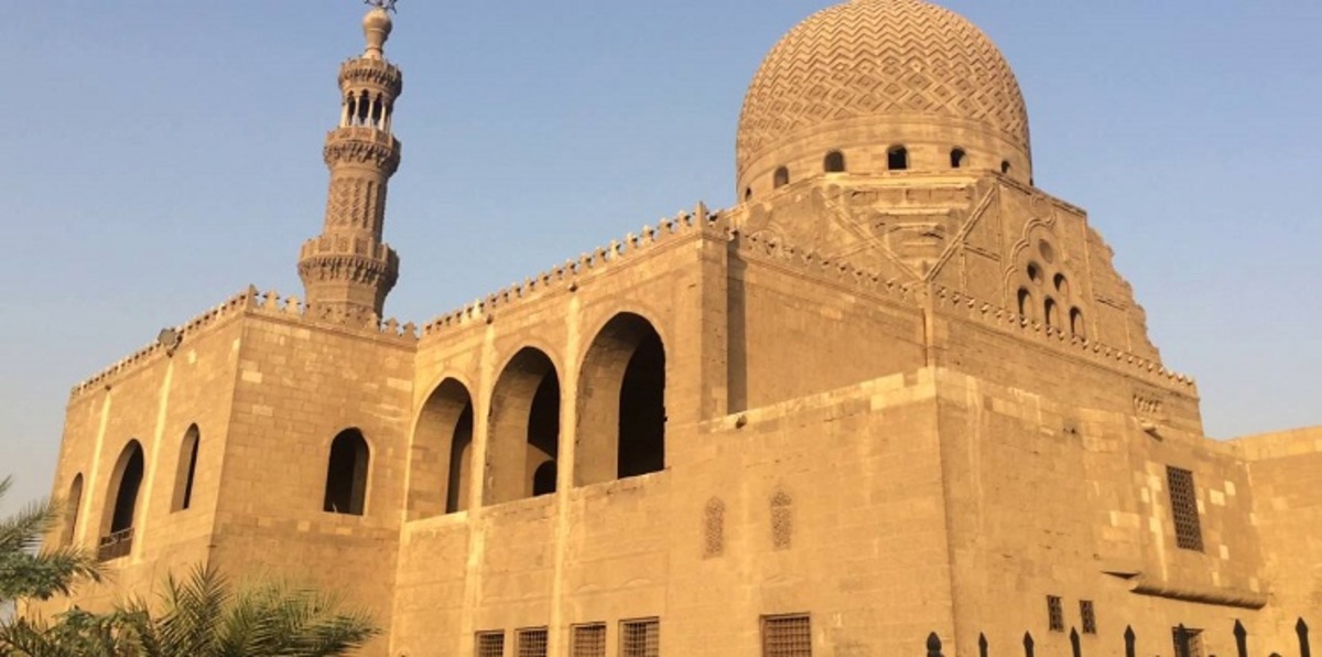 بعد سنوات الإهمال الطويلة.. صحراء المماليك تتجمّل في معرض السلطان