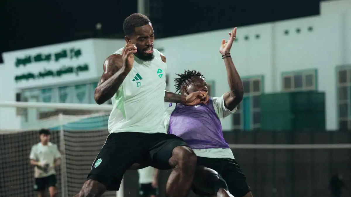 إيفان توني يفجر أزمة في الأهلي السعودي