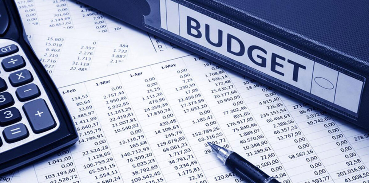 سلطنة عمان تنجح بخفض عجز الميزانية إلى النصف في 5 شهور