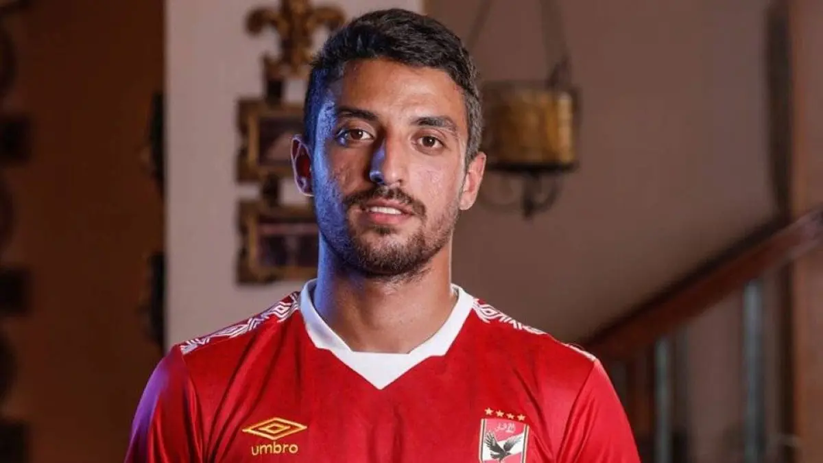 رسميا.. الأهلي المصري يتمم تعاقده مع طاهر محمد طاهر (فيديو وصور)