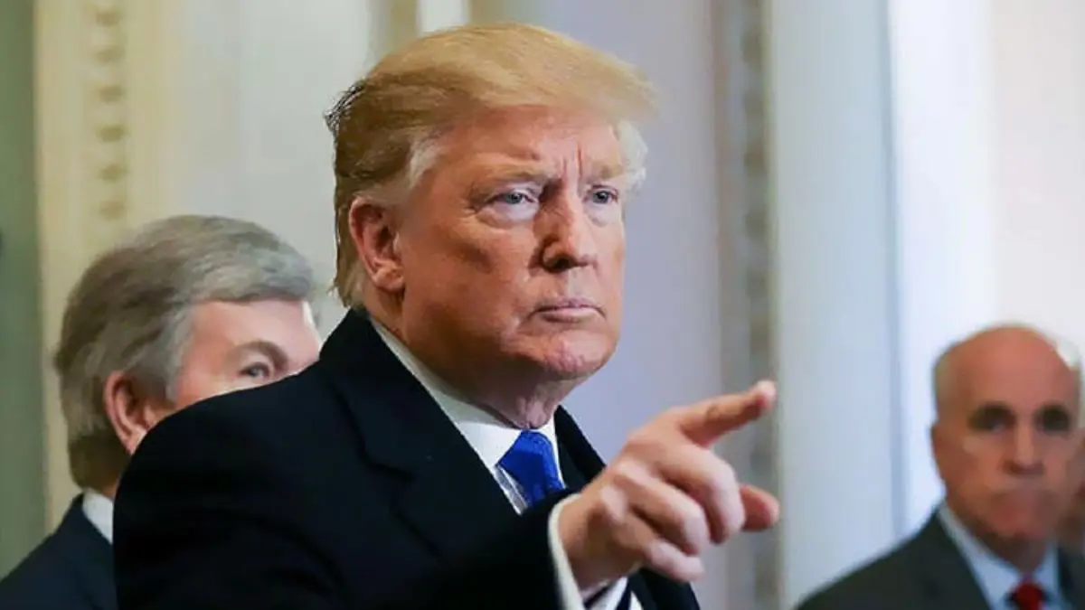 ترامب يرد على وزارة العدل بعد تفتيش منزله بحثا عن وثائق سرية