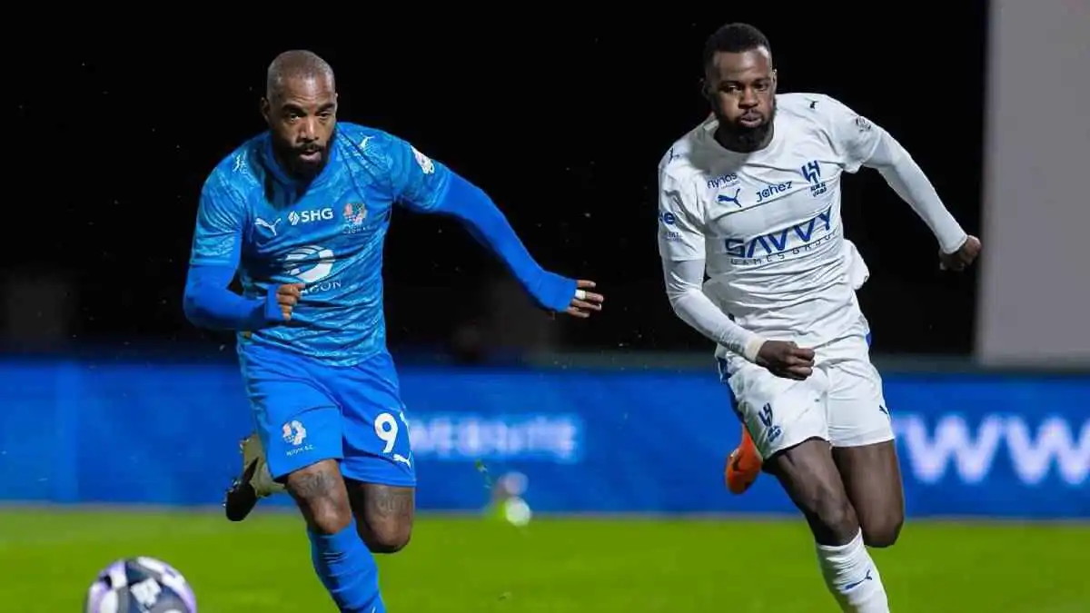 ترتيب الدوري السعودي: الهلال يعبر عقبة نيوم ويعزز الصدارة (فيديو)