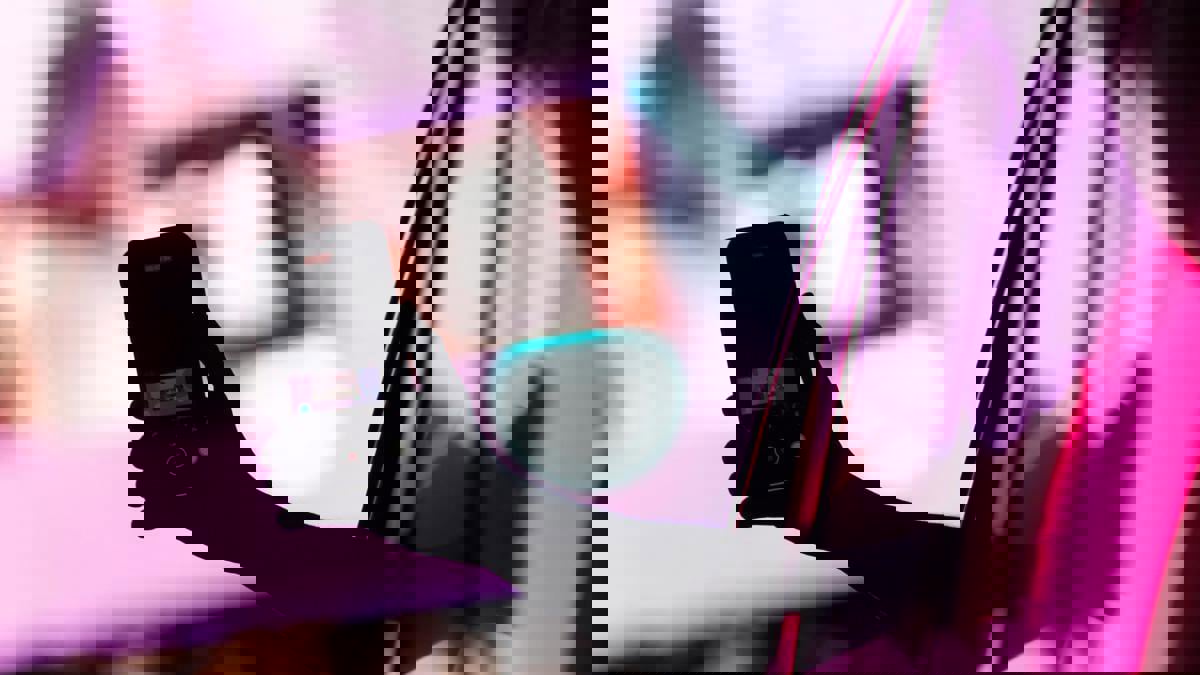 تبيع بيانات المستخدمين.. غوغل تحظر SafeGraph لتتبع المواقع‎‎ الجغرافية