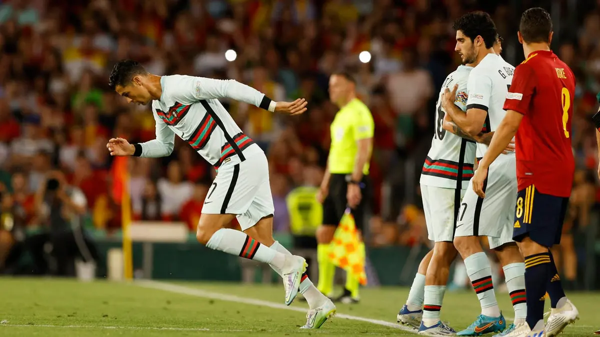 سانتوس: استبعاد رونالدو من التشكيلة الأساسية في مباراة البرتغال وإسبانيا كان عملا خططيا