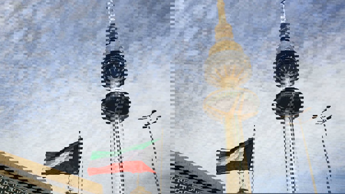 الكويت.. ضبط شعارات يهودية في محل تجاري في السالمية