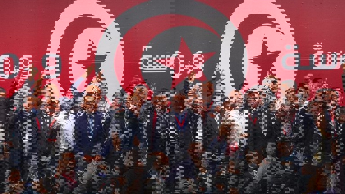 بعد تصاعد صراعاته وانقساماته.. ما مصير حزب نداء تونس؟ (فيديو إرم)