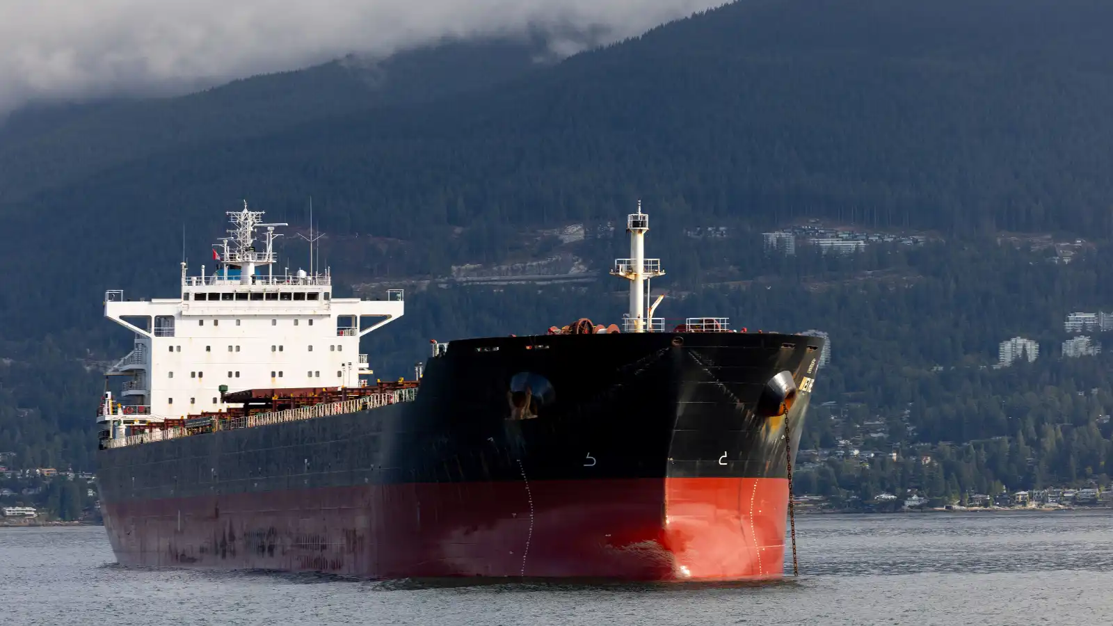 "إن بي سي نيوز": تعرض 11 سفينة لهجمات في الخليج خلال أسبوع