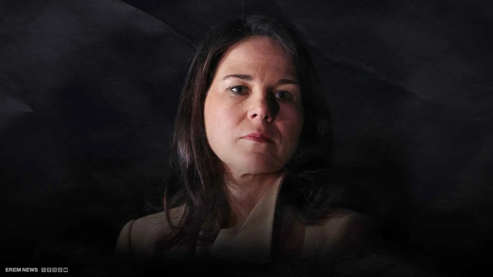 من هي وزيرة جدل المصافحة؟