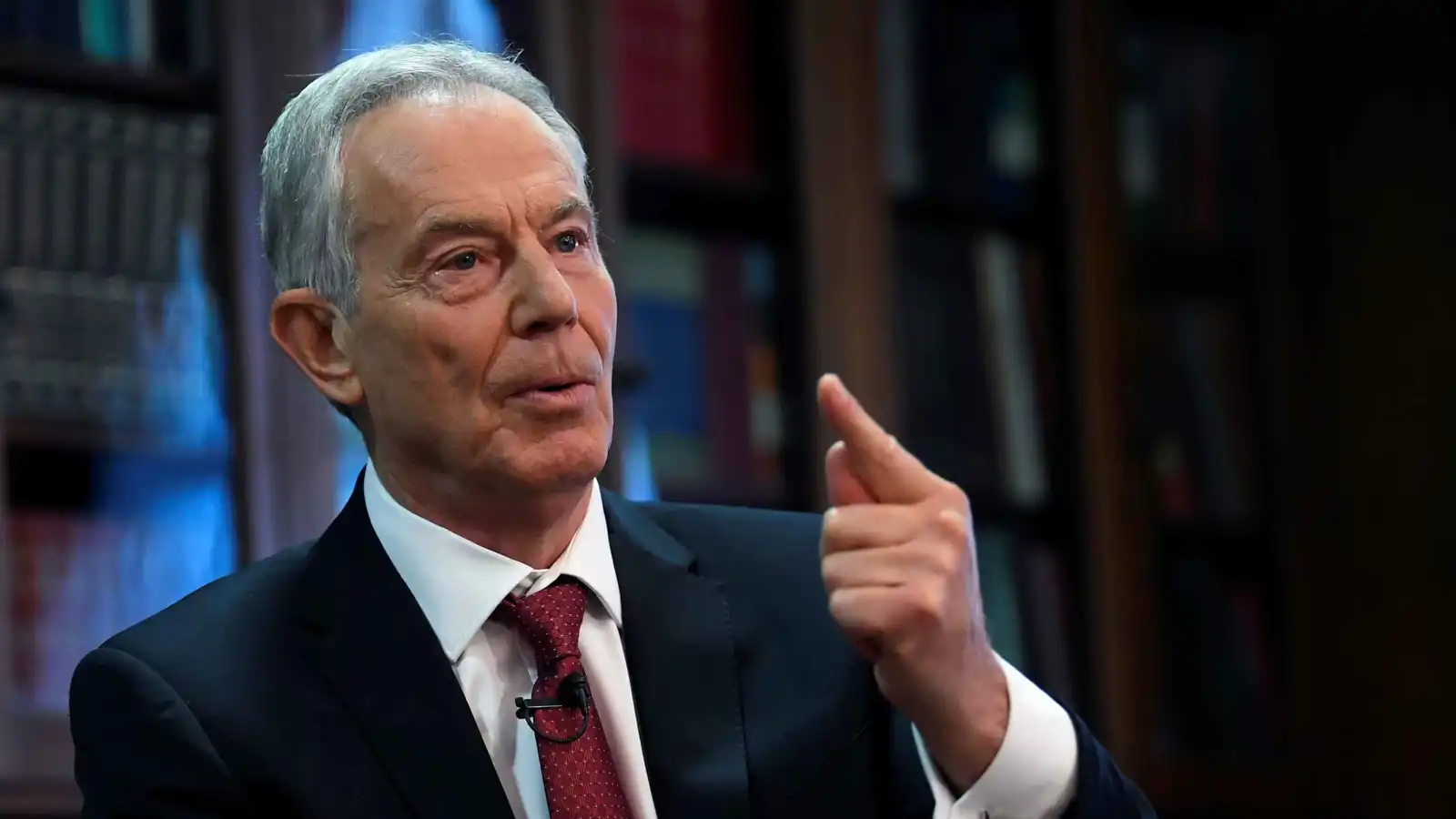 "شجاعة وذكية".. توني بلير يشيد بخطة ترامب لإنهاء حرب غزة