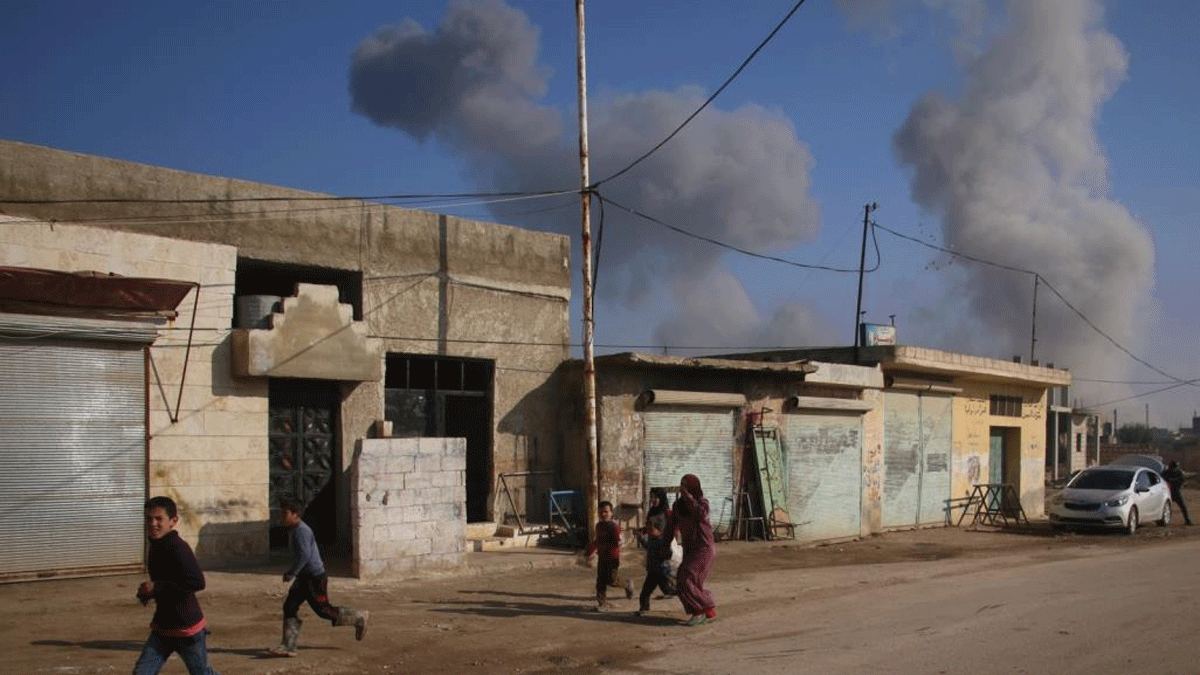 النظام السوري يوسع سيطرته في إدلب وسط نزوح الآلاف‎