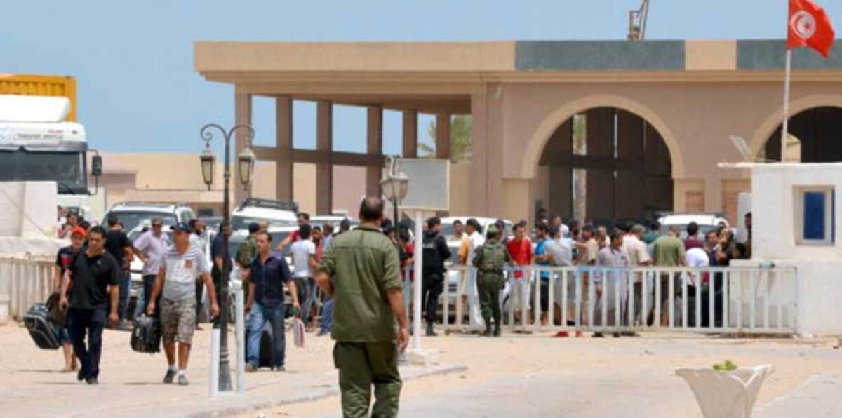 تونس تعيد فتح معبرين حدوديين مع ليبيا بعد أسبوعين من هجوم بن قردان