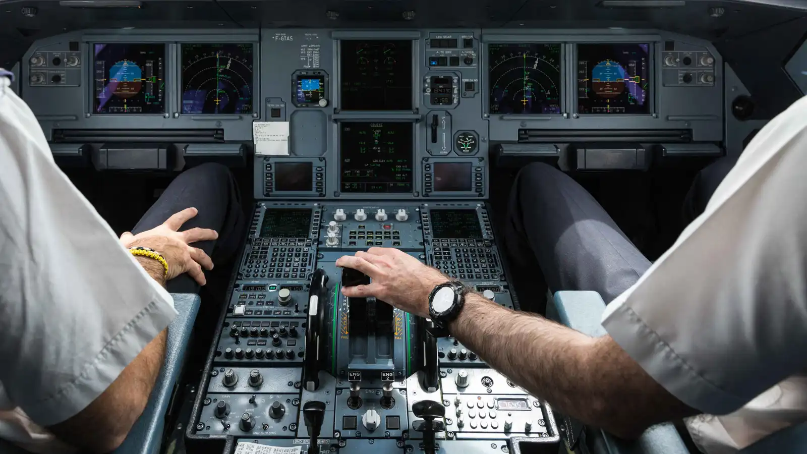 وسط "فوضى الأجواء".. مهلة أوروبية لتشغيل طائرات A320 بعد أزمة إيرباص