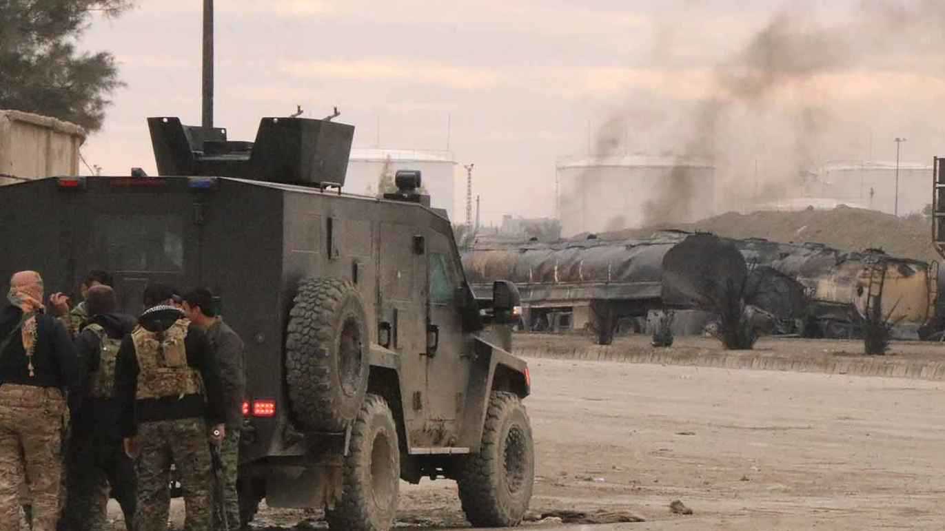 سوريا.. داعش يفجر صهريج نفط لرفض صاحبه دفع الزكاة