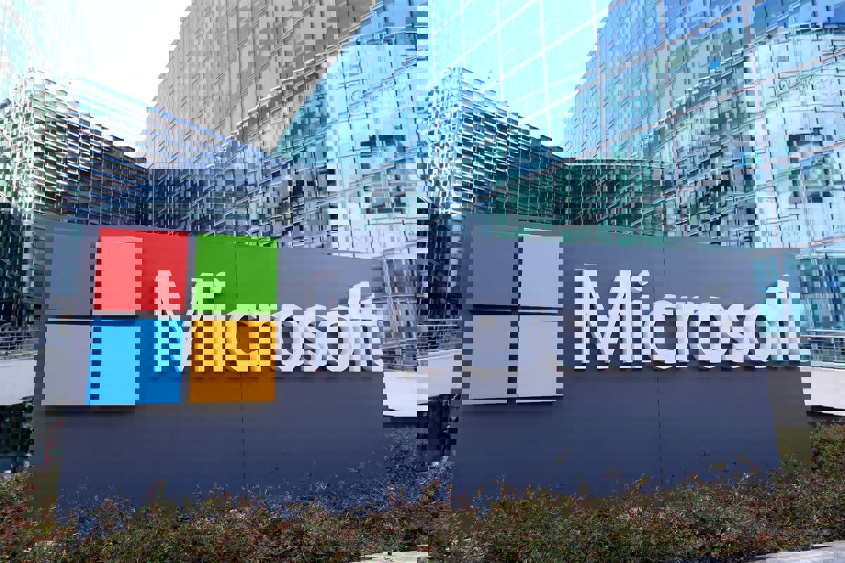 مايكروسوفت تستعيد لقب "الأكثر قيمة سوقية" في العالم‎