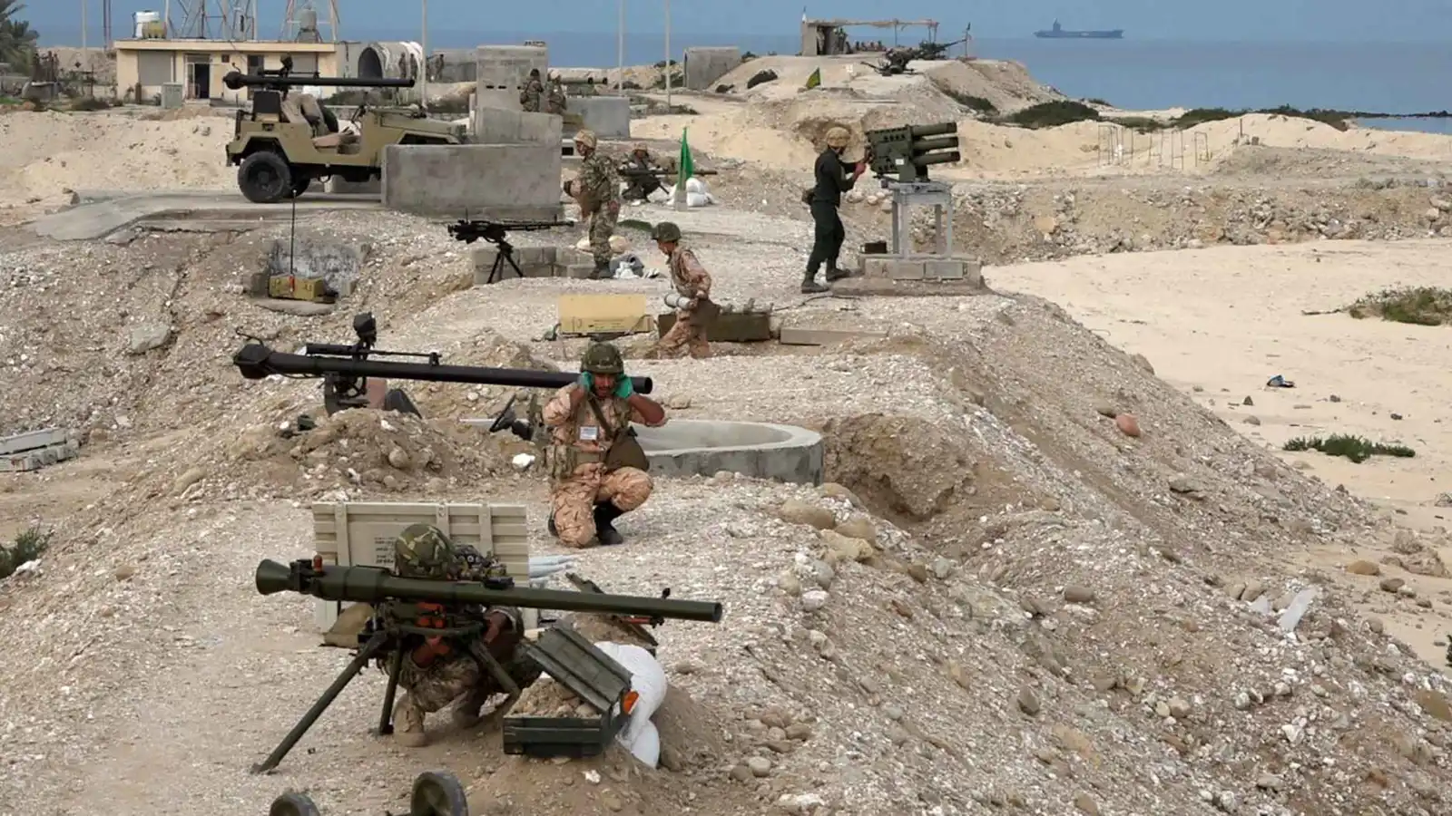 "لملمة الأطراف".. ماذا وراء إعلان الحرس الثوري تأخير التصعيد؟