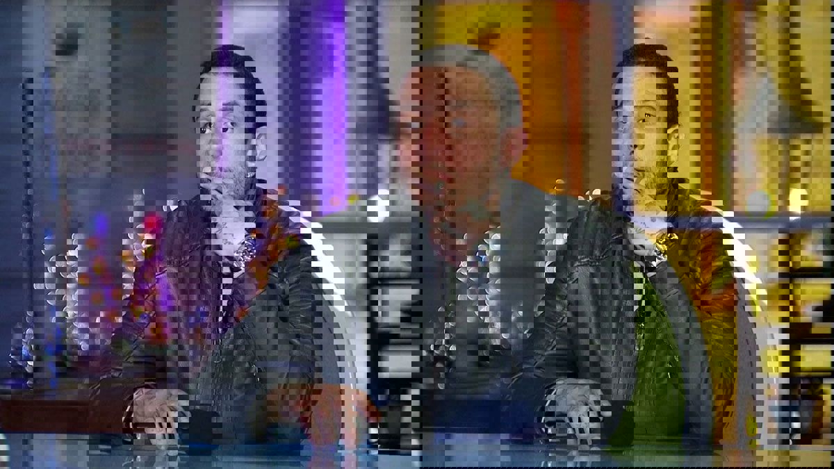 ابنة الفنان أحمد الفيشاوي تطالب بسرعة القبض على والدها‎