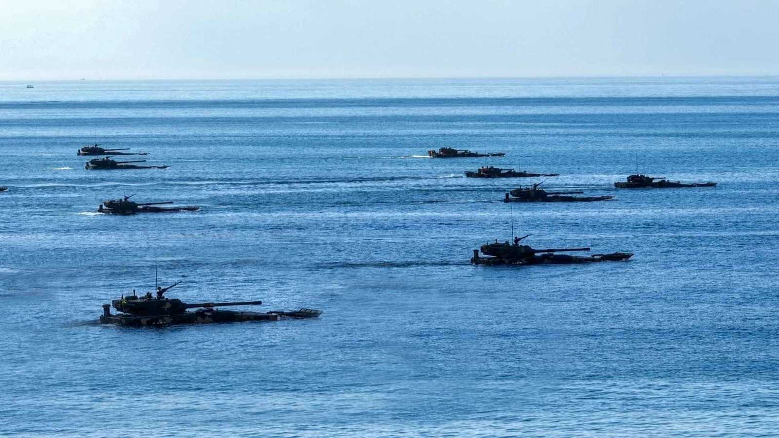 "استراتيجية التوازن".. اتفاق محتمل يُبعد شبح الحرب الصينية مع تايوان