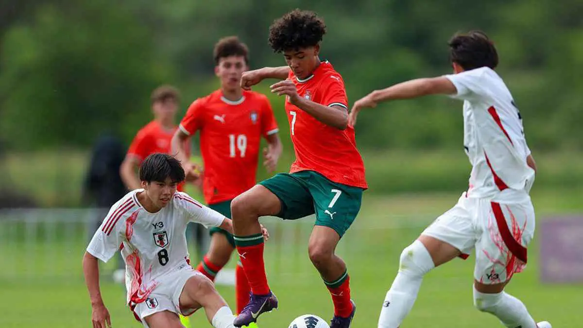 سيدعم والده.. متى يلعب كريستيانو جونيور في الفريق الأول للنصر السعودي؟