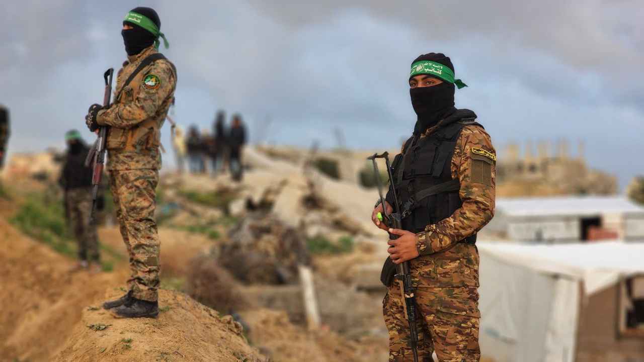 بدء الاستعدادات في قطاع غزة لتسليم جثث 4 رهائن إسرائيليين (فيديو)