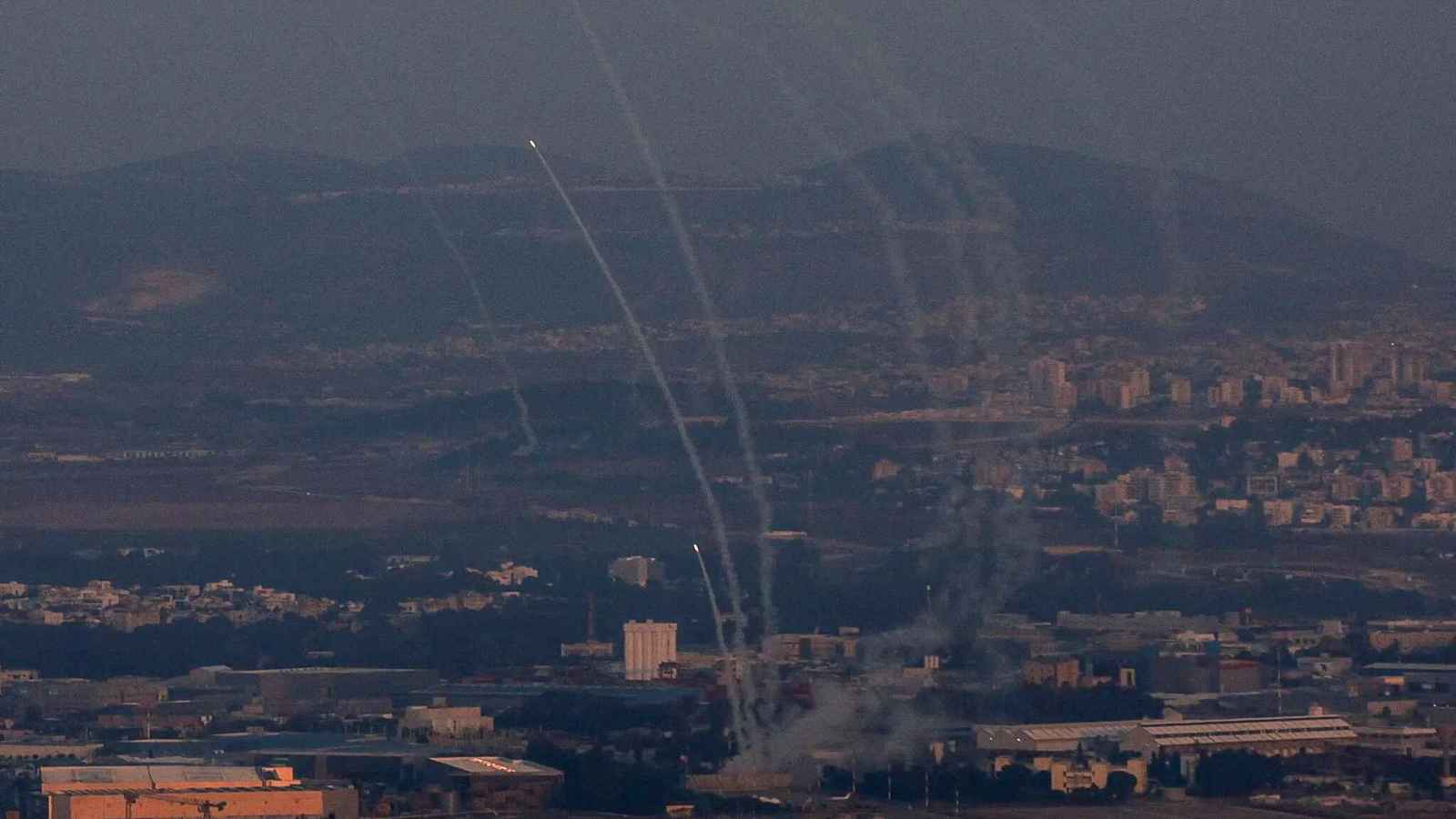 رغم انتكاسة "حزب الله".. الصواريخ قصيرة المدى "صداع" في رأس نتنياهو