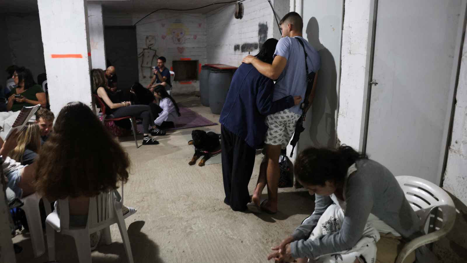 صواريخ إيران تثير "هلع" الإسرائيليين.. والأنظار تتجه نحو "ديمونا"