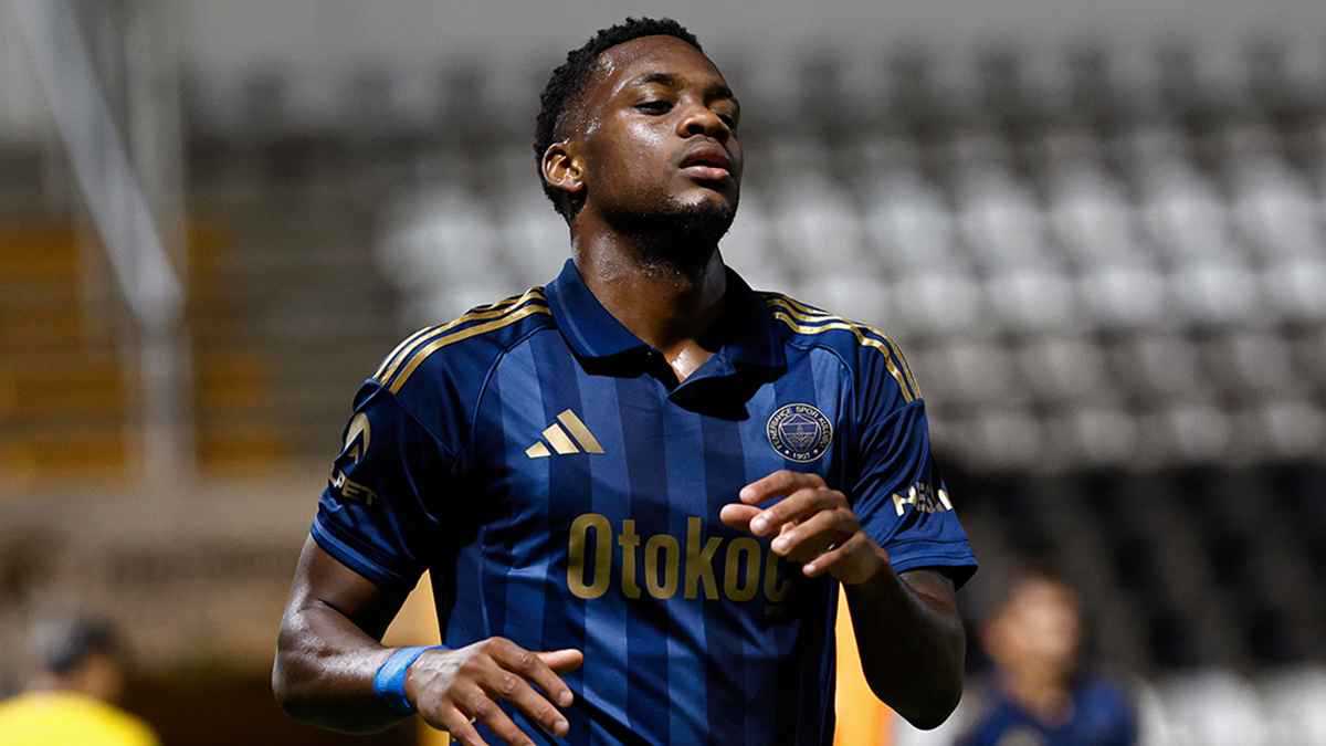 دوران "يدمر" دفاع الاتحاد السعودي في سقوط مدو أمام فنربخشة (فيديو)