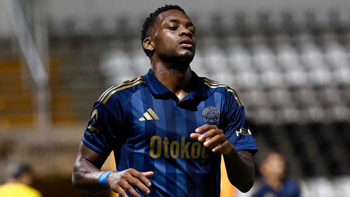 دوران "يدمر" دفاع الاتحاد السعودي في سقوط مدو أمام فنربخشة (فيديو)