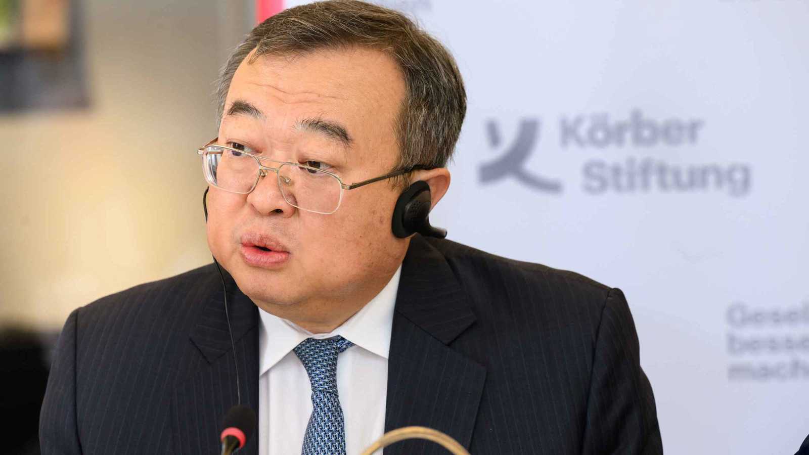 وزير خارجية محتمل.. الصين تعتقل دبلوماسياً رفيعاً فور وصوله إلى بكين