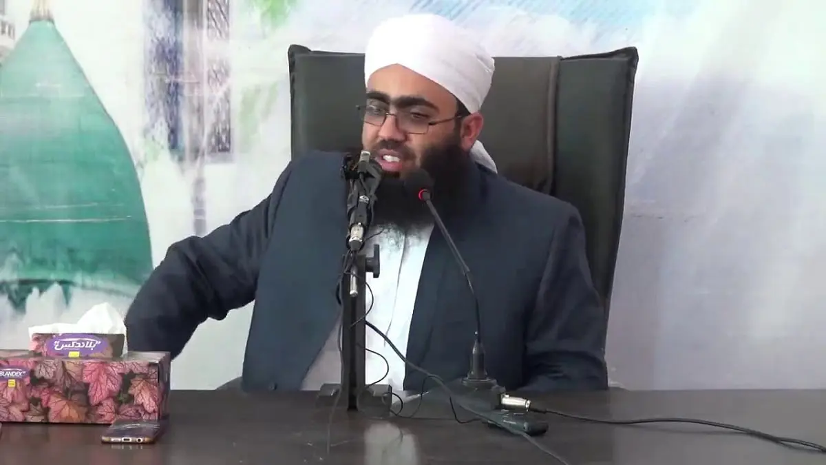 محكمة إيرانية تستجوب أحد رجال الدين السنة في مشهد