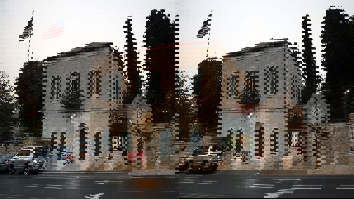 تقرير إسرائيلي: واشنطن ماضية في إعادة فتح قنصليتها بالقدس الشرقية