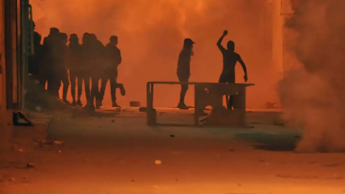 الاحتجاجات تنتقل إلى قلب العاصمة التونسية (صور وفيديو)