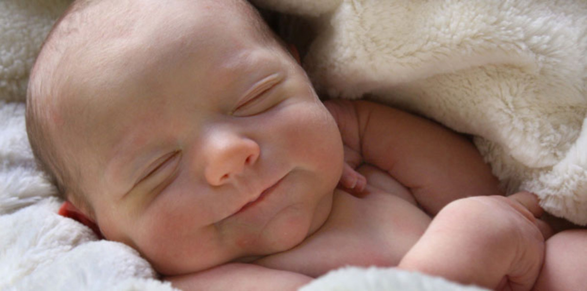 شاهد بالصور والفيديو.. ولادة طفل بأمريكا تُدخل الأطباء في صدمة