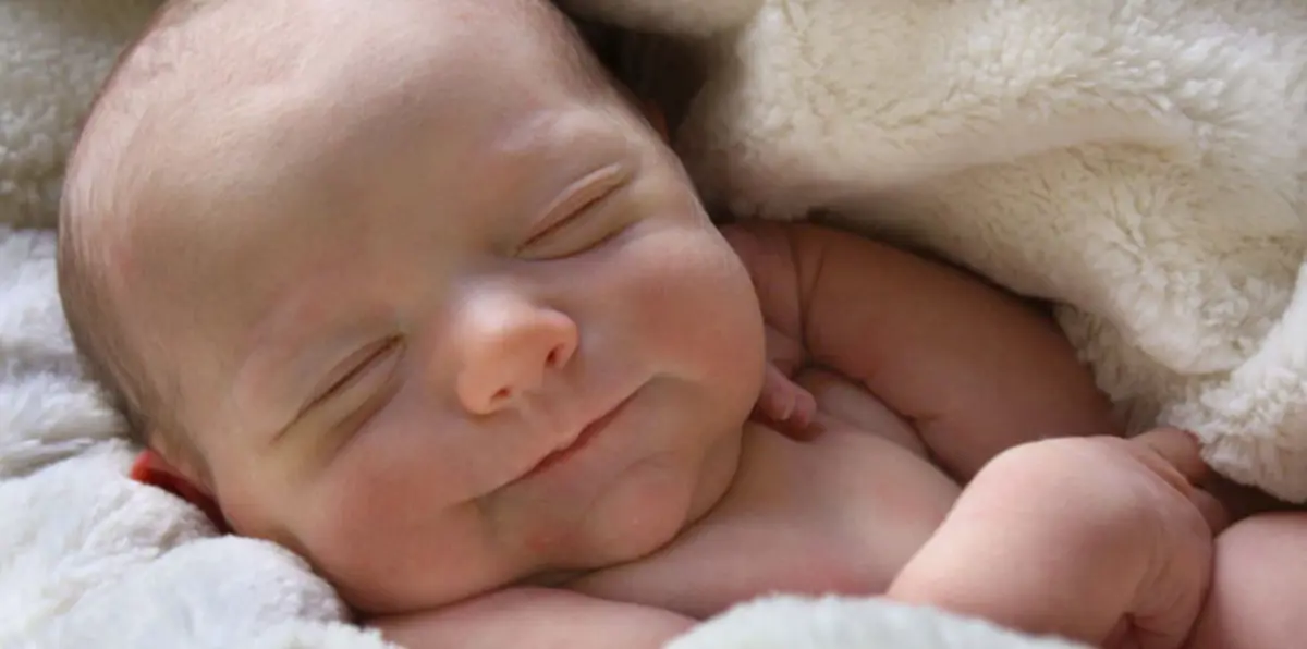 شاهد بالصور والفيديو.. ولادة طفل بأمريكا تُدخل الأطباء في صدمة