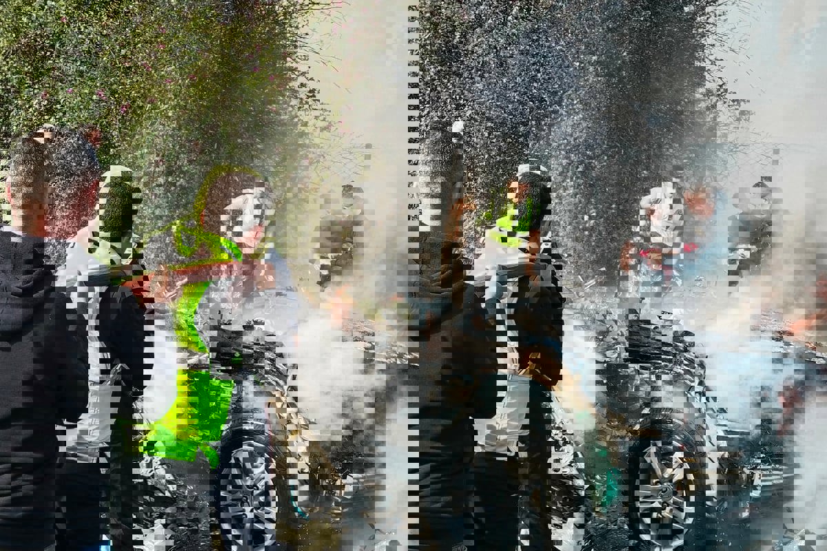 قتيل على الأقل في غارة إسرائيلية طالت سيارة في جنوب لبنان