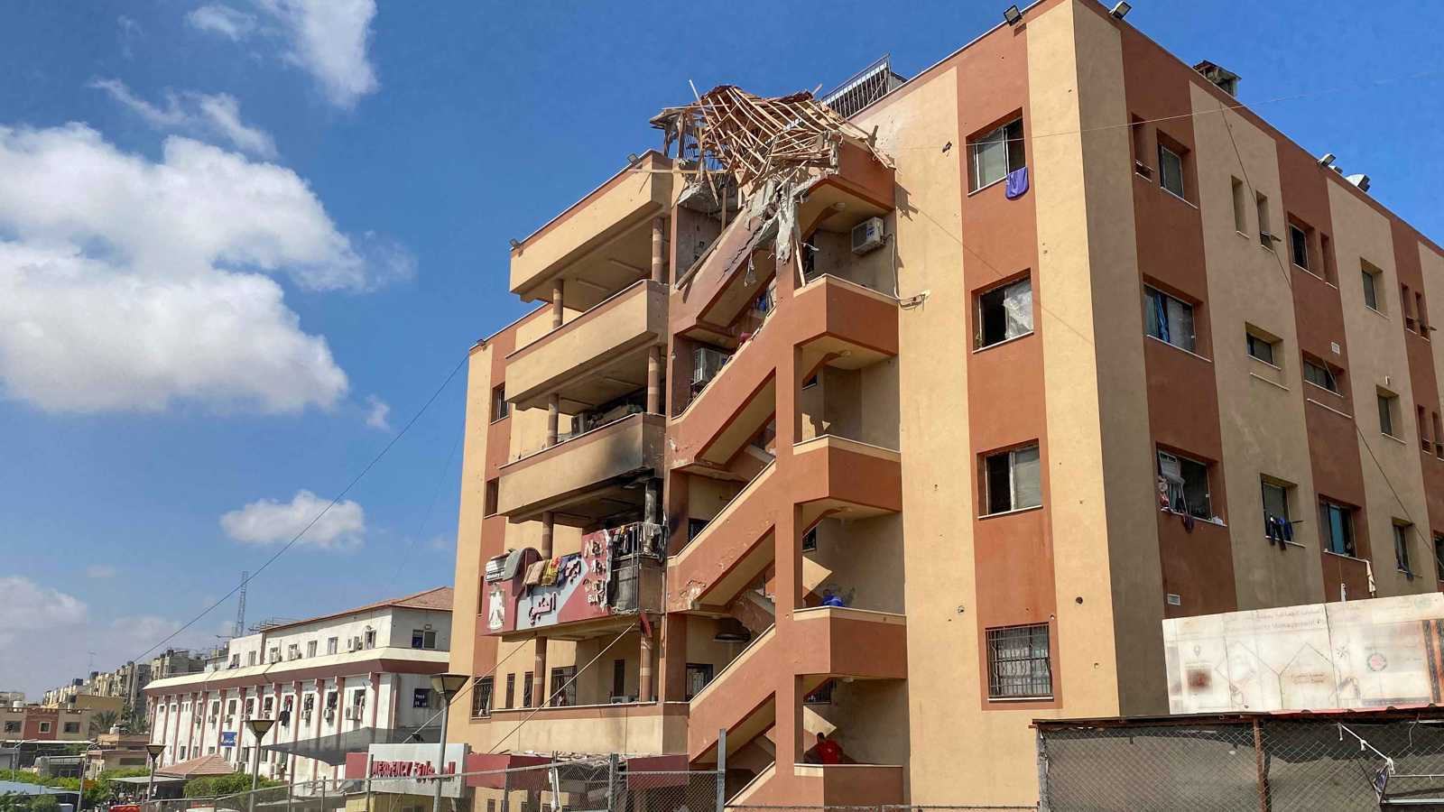 المفوضية الأوروبية: هجوم إسرائيل على مستشفى بغزة "غير مقبول"