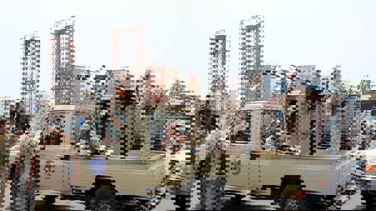 اليمن.. معارك بين تنظيم القاعدة وقوات موالية للمجلس الانتقالي في أبين