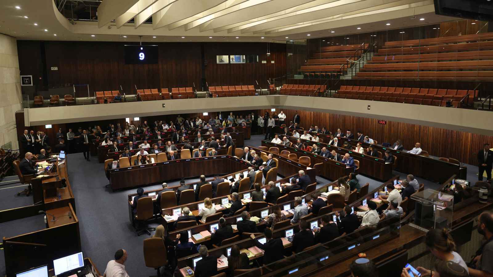 المعارضة تهاجم الحريديم.. الكنيست الإسرائيلي يصوت ضد مقترح لحل نفسه