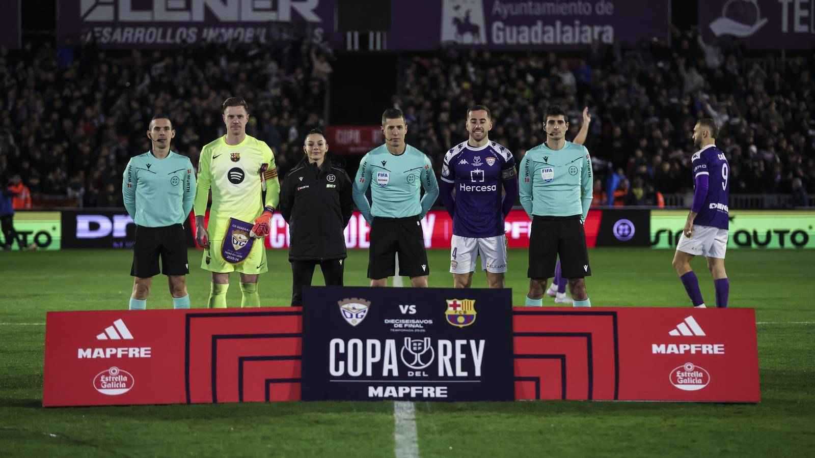 رغم التألق أمام غوادالاخارا.. فليك يوجه صدمة قوية لتيرشتيغن