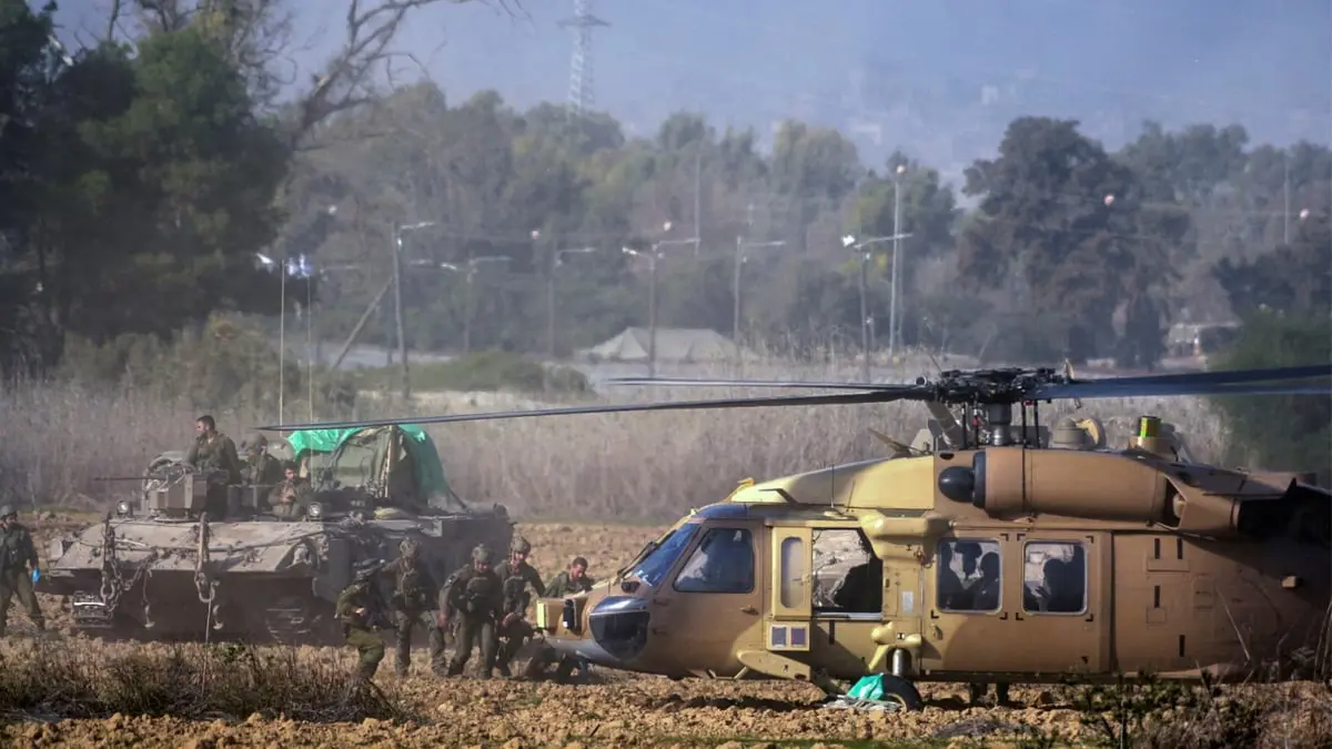 الجيش الإسرائيلي يستعيد جثة رهينة من غزة   